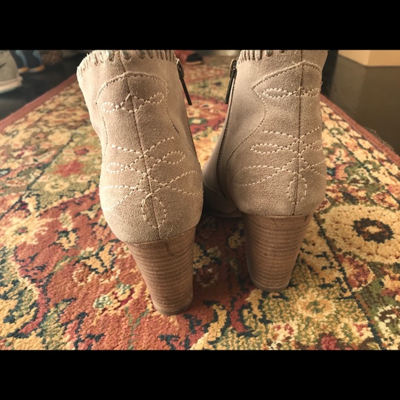Short suede booties - Picture 3 of 4